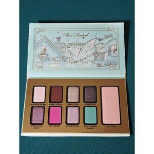 NWOT Too Faced‎ Christmas In Sydney Limited Edition Eyeshadow & Face Palette